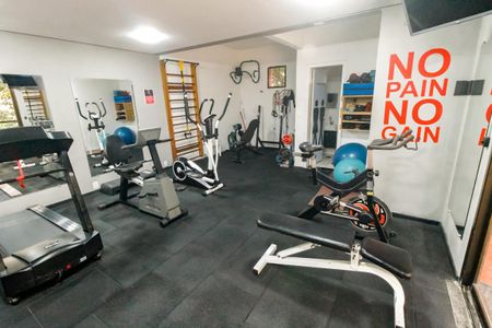 Apartamento à venda com 200m², 4 quartos e 3 vagasÁrea comum - Academia