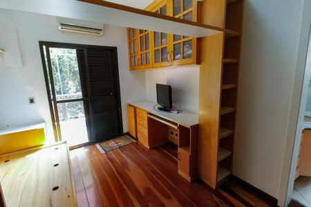 Apartamento à venda com 200m², 4 quartos e 3 vagasSuíte 2