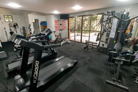 Apartamento à venda com 200m², 4 quartos e 3 vagasÁrea comum - Academia