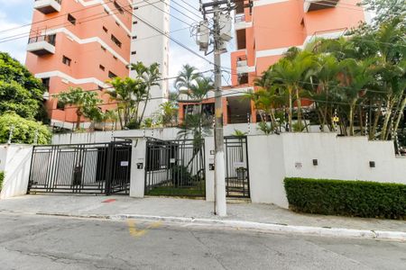 Apartamento à venda com 200m², 4 quartos e 3 vagasFachada e portaria
