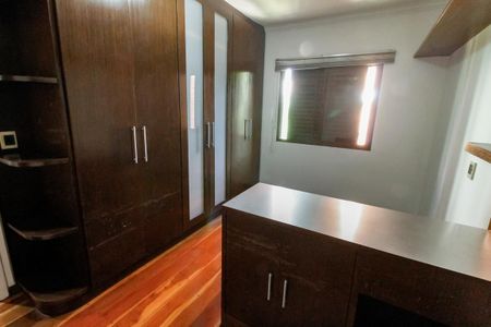 Apartamento à venda com 200m², 4 quartos e 3 vagasQuarto