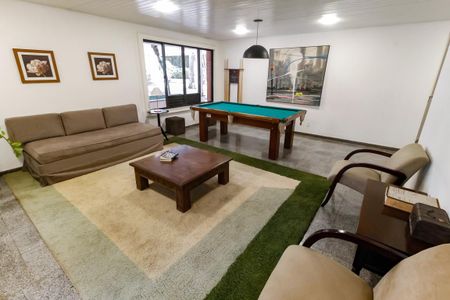 Apartamento à venda com 200m², 4 quartos e 3 vagasHall social