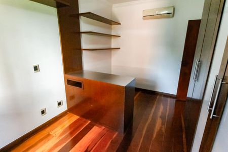 Apartamento à venda com 200m², 4 quartos e 3 vagasQuarto