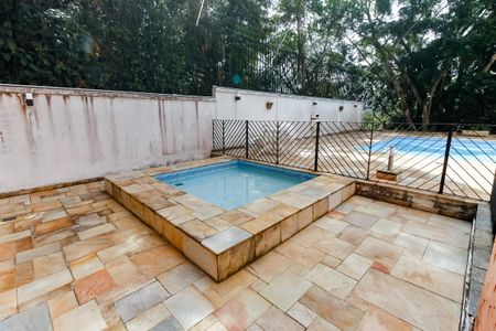 Apartamento à venda com 200m², 4 quartos e 3 vagasÁrea comum - Piscina