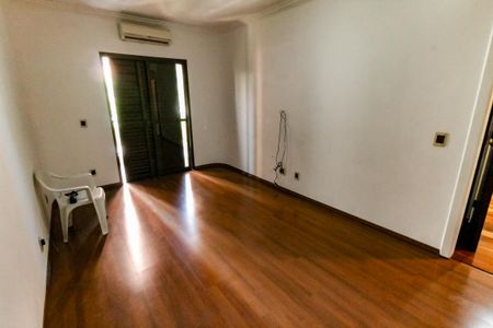 Apartamento à venda com 200m², 4 quartos e 3 vagasSuíte 1