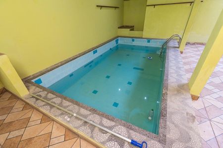 Casa para alugar com 120m², 2 quartos e sem vagaVaranda - Piscina