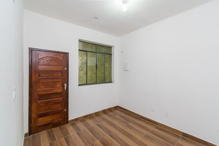 Casa para alugar com 120m², 2 quartos e sem vagaSala