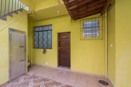 Casa para alugar com 120m², 2 quartos e sem vagaVaranda