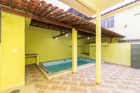 Casa para alugar com 120m², 2 quartos e sem vagaVaranda