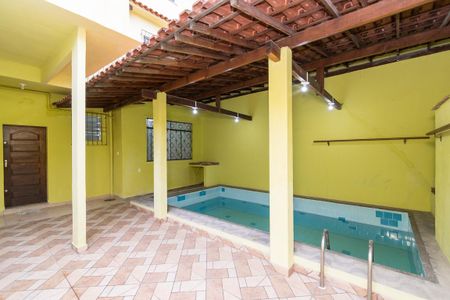 Casa para alugar com 120m², 2 quartos e sem vagaVaranda