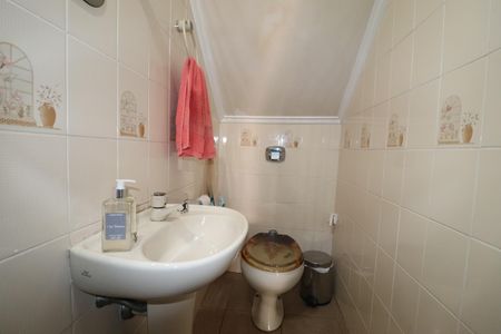 Casa à venda com 140m², 3 quartos e 2 vagasLavabo