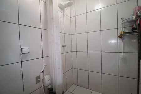 Casa à venda com 140m², 3 quartos e 2 vagasBanheiro