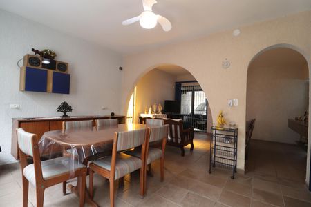 Casa à venda com 140m², 3 quartos e 2 vagasSala de Jantar