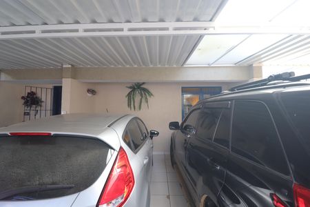 Casa à venda com 140m², 3 quartos e 2 vagasGaragem