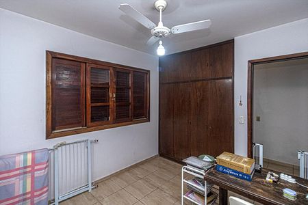 Casa à venda com 300m², 4 quartos e 4 vagasQuarto 1