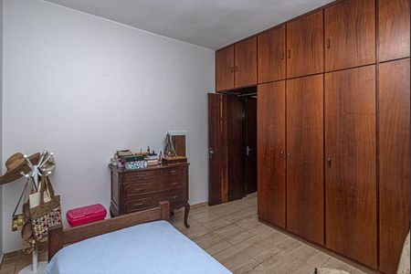 Casa à venda com 300m², 4 quartos e 4 vagasSuíte do Piso 1