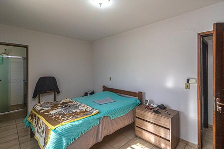 Casa à venda com 300m², 4 quartos e 4 vagasQuarto 2