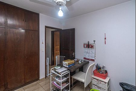 Casa à venda com 300m², 4 quartos e 4 vagasQuarto 1