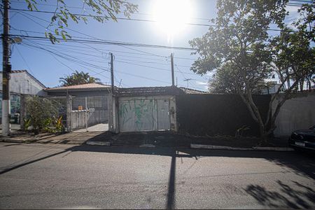 Casa à venda com 300m², 4 quartos e 4 vagasFachada