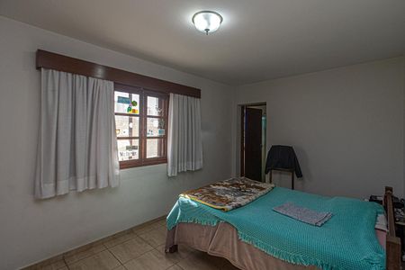 Casa à venda com 300m², 4 quartos e 4 vagasQuarto 2