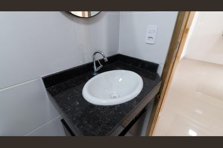 Apartamento à venda com 32m², 2 quartos e sem vaga Apartamento à venda com 32m², 2 quartos e sem vagaBanheiro