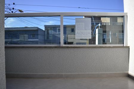 Apartamento para alugar com 66m², 2 quartos e 1 vagaSacada