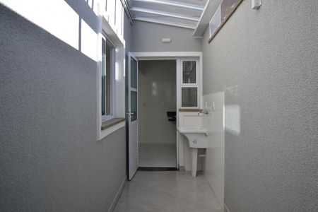 Apartamento para alugar com 66m², 2 quartos e 1 vagaÁrea de Serviço