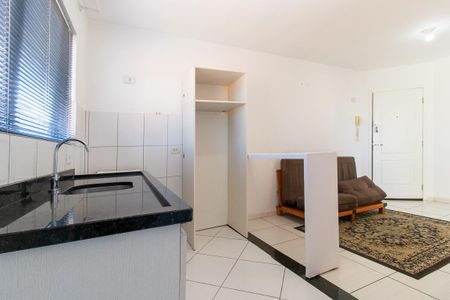 Apartamento para alugar com 31m², 1 quarto e 1 vaga Apartamento para alugar com 31m², 1 quarto e 1 vagaCozinha - Armários