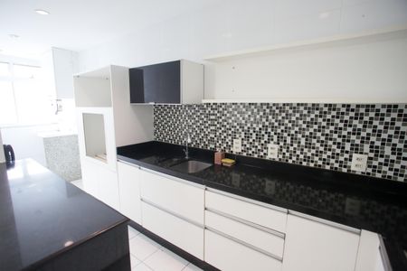 Apartamento à venda com 78m², 2 quartos e 1 vagaCozinha