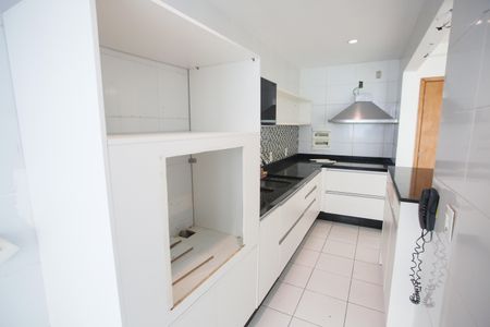 Apartamento à venda com 78m², 2 quartos e 1 vagaCozinha