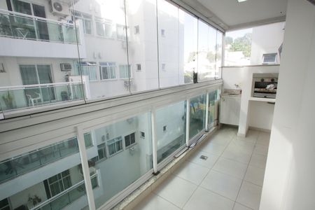 Apartamento à venda com 78m², 2 quartos e 1 vagaVaranda do Quarto 