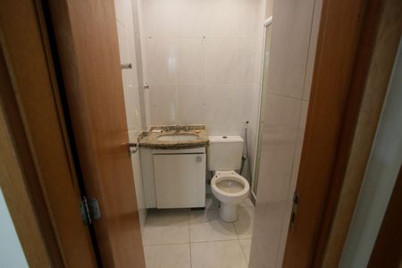 Apartamento à venda com 78m², 2 quartos e 1 vagaBanheiro Social