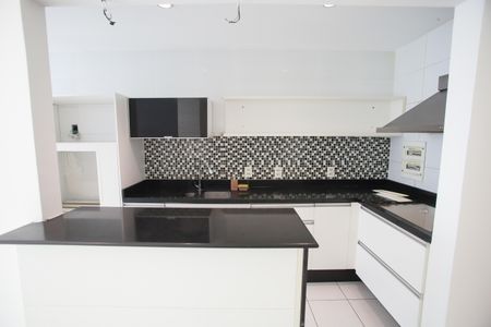 Apartamento à venda com 78m², 2 quartos e 1 vagaCozinha