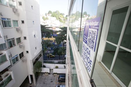 Apartamento à venda com 78m², 2 quartos e 1 vagaPlaquinha