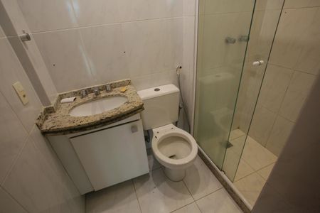 Apartamento à venda com 78m², 2 quartos e 1 vagaBanheiro Social