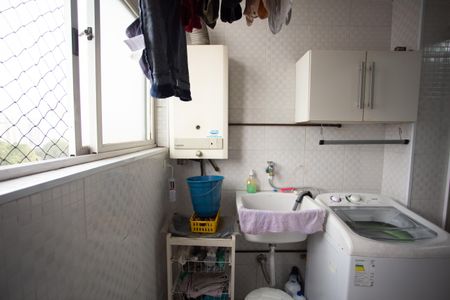 Apartamento à venda com 60m², 3 quartos e 1 vagaÁrea de Serviço