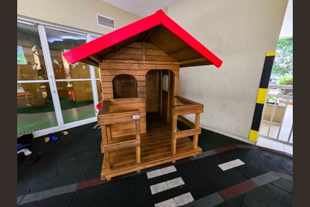 Apartamento para alugar com 52m², 2 quartos e 1 vaga Apartamento para alugar com 52m², 2 quartos e 1 vagaÁrea comum - Playground