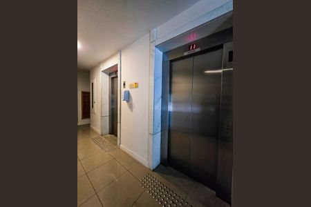 Apartamento para alugar com 52m², 2 quartos e 1 vaga Apartamento para alugar com 52m², 2 quartos e 1 vagaElevadores