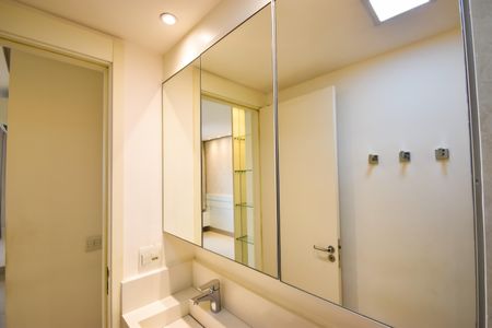 Apartamento para alugar com 52m², 2 quartos e 1 vaga Apartamento para alugar com 52m², 2 quartos e 1 vagaBanheiro Suíte