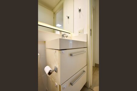 Apartamento para alugar com 52m², 2 quartos e 1 vaga Apartamento para alugar com 52m², 2 quartos e 1 vagaBanheiro Social