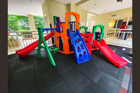 Apartamento para alugar com 52m², 2 quartos e 1 vaga Apartamento para alugar com 52m², 2 quartos e 1 vagaÁrea comum - Playground