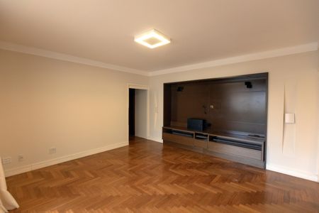 Apartamento à venda com 330m², 5 quartos e 4 vagasSala 2