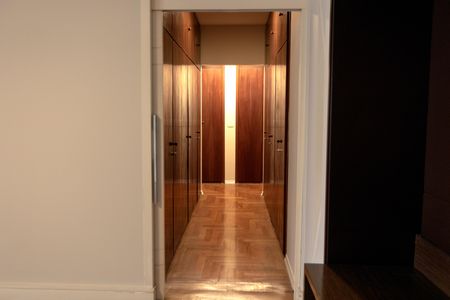 Apartamento à venda com 330m², 5 quartos e 4 vagasCorredor