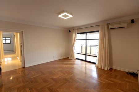 Apartamento à venda com 330m², 5 quartos e 4 vagasSala 2