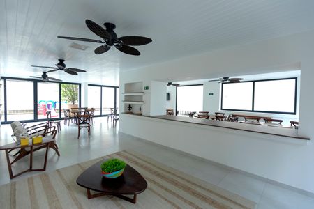 Apartamento à venda com 330m², 5 quartos e 4 vagasÁrea comum - Salão de festas