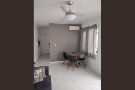 Apartamento à venda com 79m², 2 quartos e 1 vaga Apartamento à venda com 79m², 2 quartos e 1 vagaSala