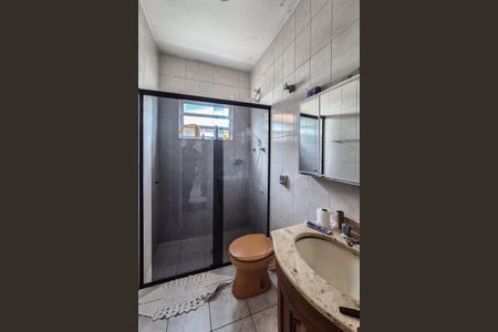 Casa à venda com 177m², 3 quartos e 2 vagasBanheiro