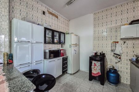 Casa à venda com 177m², 3 quartos e 2 vagasCozinha