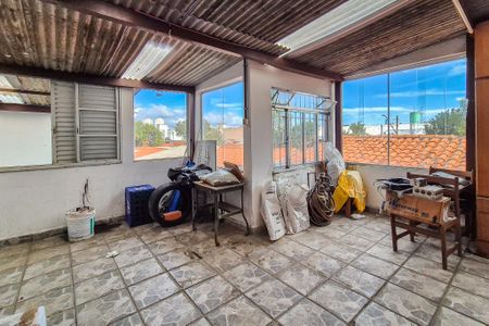 Casa à venda com 177m², 3 quartos e 2 vagasQuintal