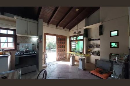 Casa à venda com 355m², 3 quartos e 4 vagasCozinha